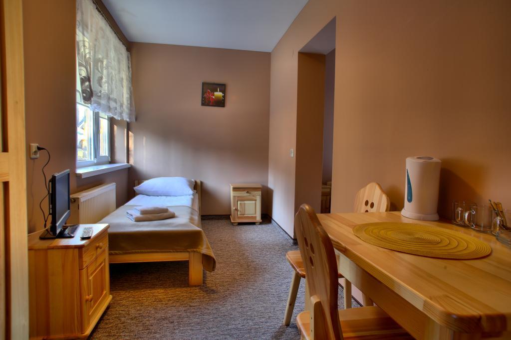 Dw Sloneczna Bed & Breakfast Zakopane Room photo